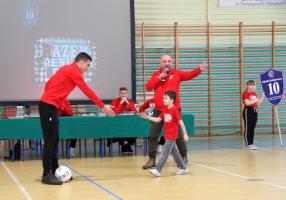 Piłkarze Widzewa odwiedzili tomaszowską „dziesiątkę”